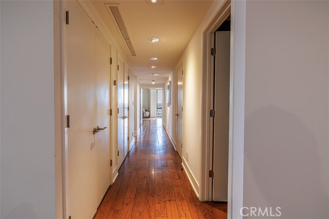 Detail Gallery Image 18 of 41 For 601 Lido Park Drive 3f,  Newport Beach,  CA 92663 - 2 Beds | 2/1 Baths