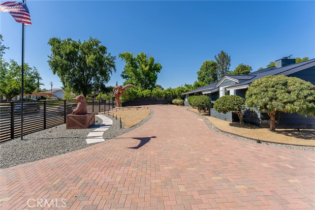 Detail Gallery Image 7 of 57 For 8830 Newcastle Ave, –,  CA 91325 - 4 Beds | 3/1 Baths