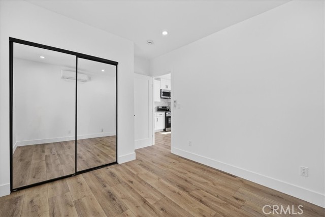 Detail Gallery Image 14 of 16 For 7053 Fallbrook Ave, West Hills,  CA 91307 - 1 Beds | 1 Baths