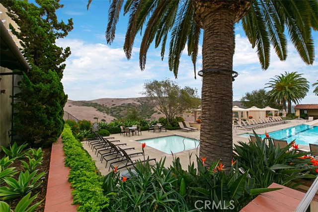4 Baffin bay, Newport Coast CA: https://media.crmls.org/medias/31b05b26-ca2f-4c14-83ed-9d9f6f0f67e7.jpg