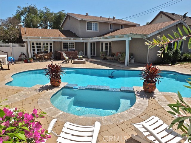 1621 W Chanticleer Rd, Anaheim, CA 92802