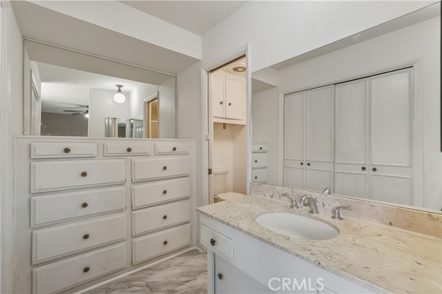 Detail Gallery Image 17 of 25 For 3500 W Manchester #450,  Inglewood,  CA 90305 - 3 Beds | 2 Baths