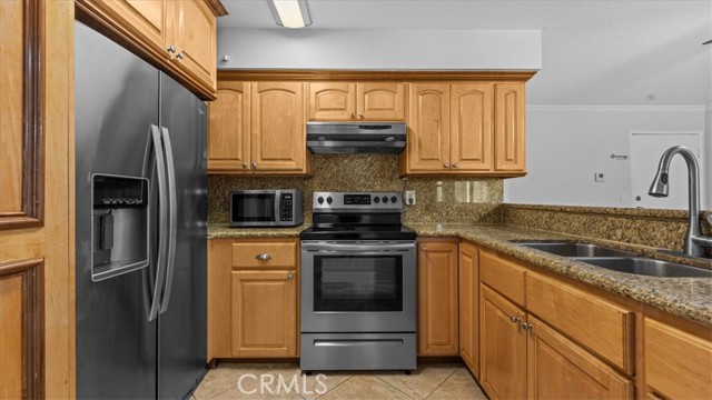 Detail Gallery Image 4 of 20 For 15000 Downey Avenue #135,  Paramount,  CA 90723 - 2 Beds | 1 Baths