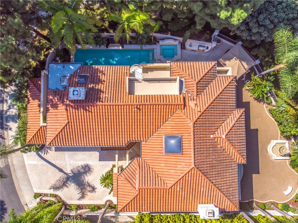 https://media.crmls.org/medias/31b238fa-70e8-4661-9009-b89988f22320.jpg?preset=X-Large