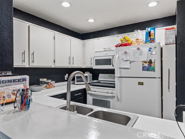 Detail Gallery Image 12 of 29 For 2403 Country, Santa Maria,  CA 93455 - 1 Beds | 1 Baths