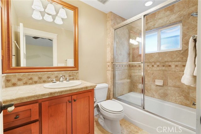 Detail Gallery Image 49 of 71 For 1314 19th St, Manhattan Beach,  CA 90266 - 5 Beds | 4/2 Baths