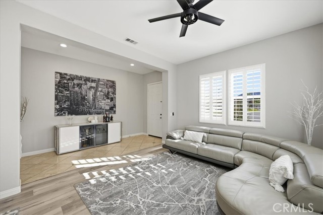 Detail Gallery Image 7 of 54 For 34078 Amici, Temecula,  CA 92592 - 4 Beds | 3/1 Baths