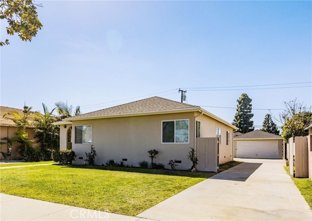 8220 Stewart and Gray Rd, Downey, CA 90241