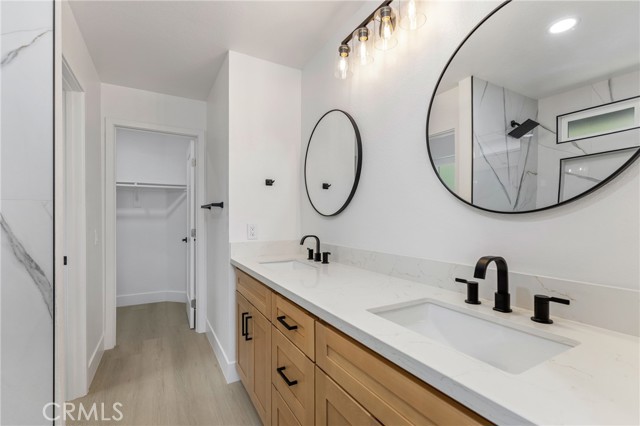 2504 N Fitzsimmons Avenue, Rialto CA: https://media.crmls.org/medias/31b46341-df30-45c4-94b9-cd92366e0a95.jpg