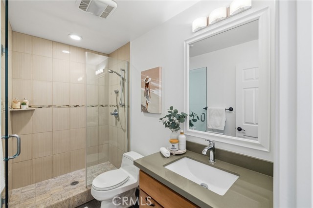 727 Esplanade, Redondo Beach, California 90277, 2 Bedrooms Bedrooms, 0 ,2 BathroomsBathrooms,Residential,For Sale,Esplanade,0,SB26097055
