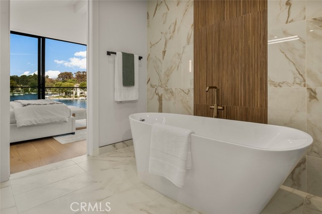 21907 Erie Lane, Lake Forest CA: https://media.crmls.org/medias/31b4f3ca-ef8f-4547-9751-f171e9b09b04.jpg