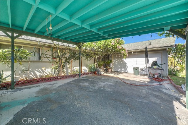 3261 Viola Drive, Riverside CA: https://media.crmls.org/medias/31b4fa36-179d-4e4d-a958-3956eceedea3.jpg