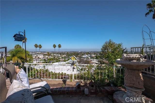 Detail Gallery Image 4 of 49 For 2550 Pacific Coast Hwy. #199, Torrance,  CA 90505 - 2 Beds | 2 Baths