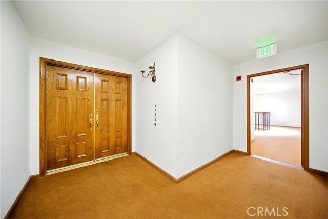 6322 Riviera Cir., Long Beach CA: https://media.crmls.org/medias/31b5fd71-17aa-478b-92bc-dd6d9466c46d.jpg