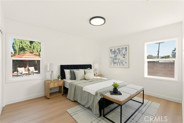 2106 Mcpherson Avenue, Los Angeles CA: https://media.crmls.org/medias/31b68aa6-bfca-4657-b5b5-84ce39fd3205.jpg