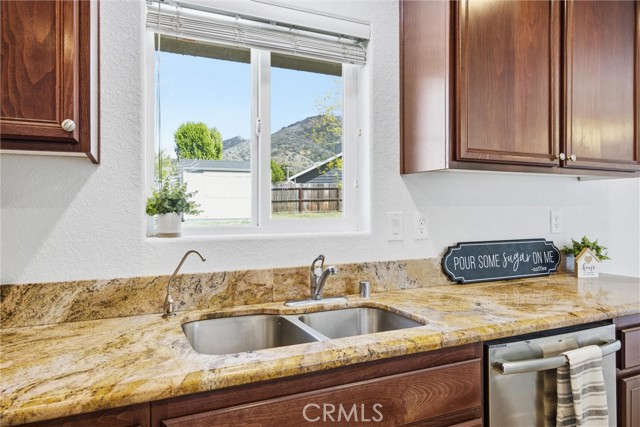 Detail Gallery Image 24 of 41 For 18110 Churchill, Tehachapi,  CA 93561 - 3 Beds | 2 Baths