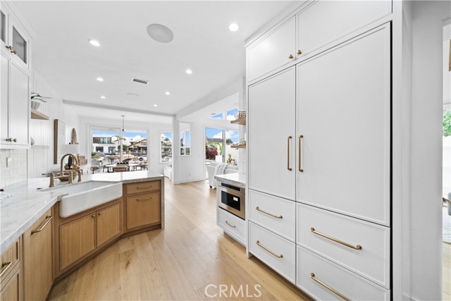 Detail Gallery Image 11 of 61 For 16214 Bimini, Huntington Beach,  CA 92649 - 5 Beds | 3 Baths