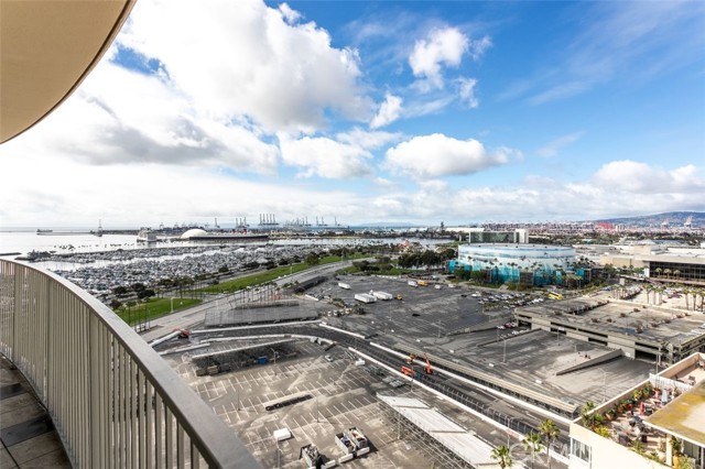 Detail Gallery Image 5 of 39 For 700 E Ocean Bld #2308,  Long Beach,  CA 90802 - 3 Beds | 2 Baths