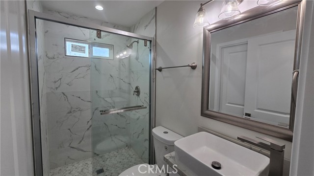 1750 N Madera Avenue, Ontario CA: https://media.crmls.org/medias/31b79b11-e30f-423c-85d2-a87e205fbbf6.jpg