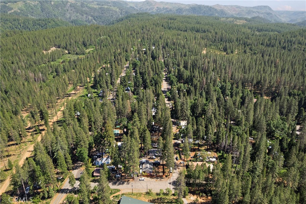https://media.crmls.org/medias/31b7d89c-18cf-4f3d-934b-569597726e5b.jpg?preset=X-Large