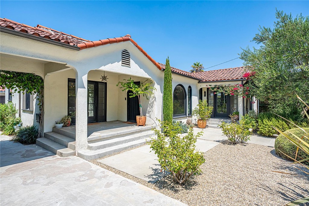 9929 Palm St.