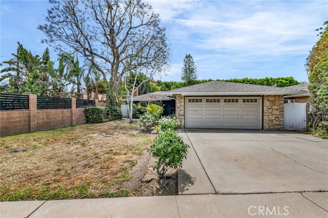 Detail Gallery Image 2 of 36 For 13004 Lull St, North Hollywood,  CA 91605 - 4 Beds | 2 Baths