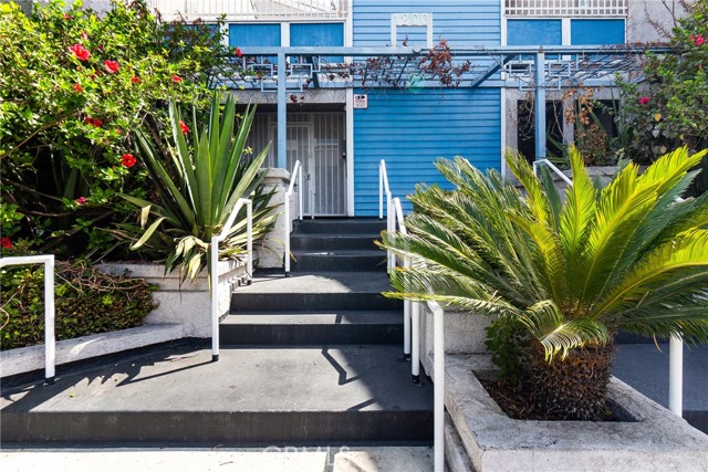 Detail Gallery Image 15 of 16 For 1200 Gaviota Ave #306,  Long Beach,  CA 90813 - 2 Beds | 2 Baths