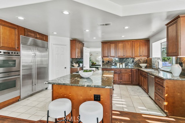 Detail Gallery Image 16 of 56 For 19 Harbor Pointe, Corona Del Mar,  CA 92625 - 4 Beds | 4/1 Baths