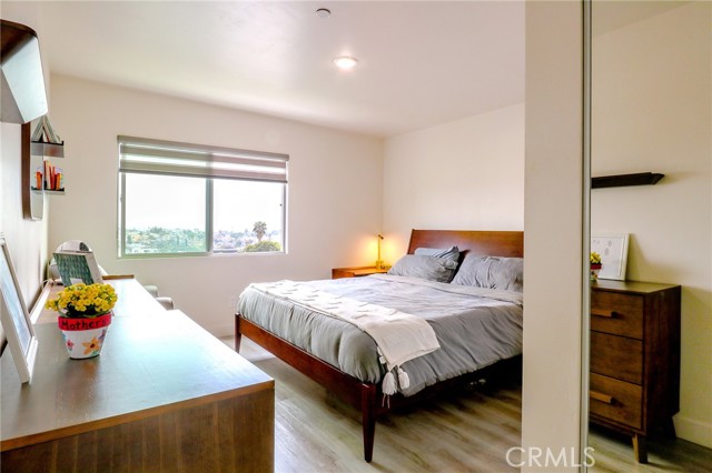 348 & 350 27th Street, San Diego CA: https://media.crmls.org/medias/31b93a50-877f-4fe1-914e-0a59c03648ac.jpg