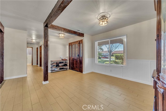 Detail Gallery Image 8 of 39 For 43100 Cherbourg, Lancaster,  CA 93536 - 3 Beds | 2 Baths