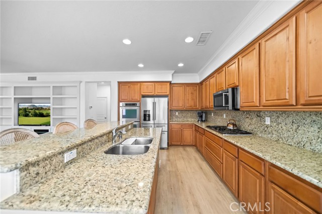 Detail Gallery Image 12 of 47 For 46236 Shade Tree Ct, Temecula,  CA 92592 - 4 Beds | 3 Baths