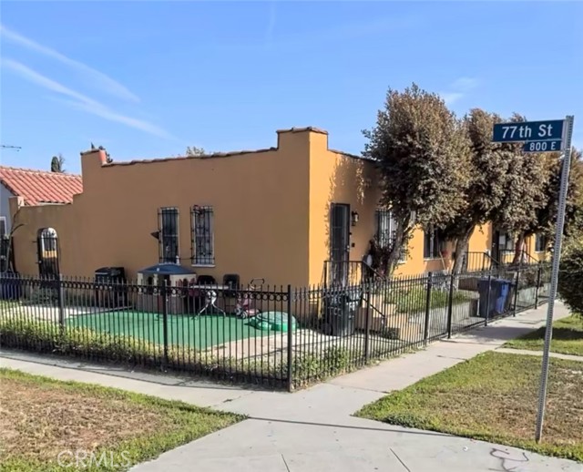 7700 Mckinley Avenue, Los Angeles CA: https://media.crmls.org/medias/31b9ae04-6687-41b6-b214-56c2c899c193.jpg