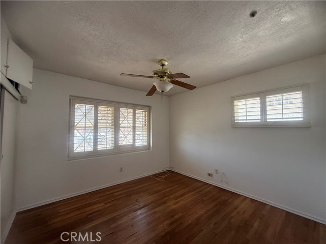 Detail Gallery Image 8 of 9 For 5667 Newbury Ave, San Bernardino,  CA 92404 - 3 Beds | 2 Baths