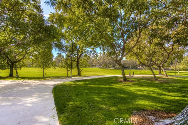 Image 22 of 37 For 21931 Rimhurst  117