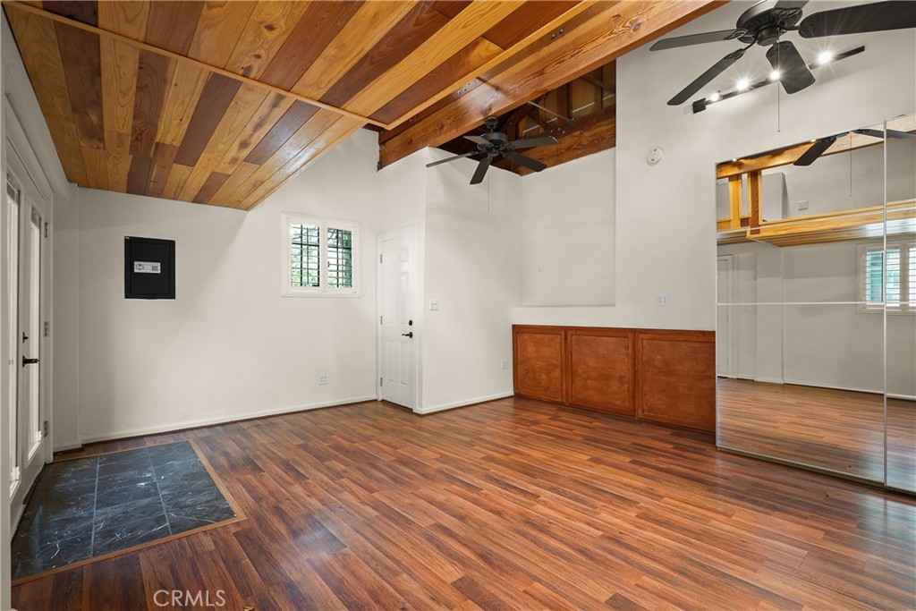 11022 Fruitland DriveStudio City img 12