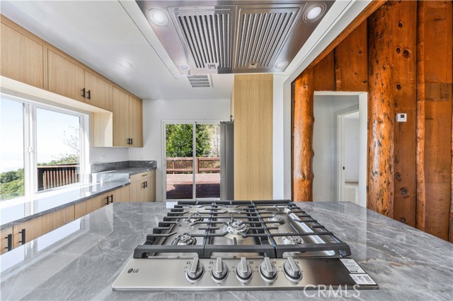 2 Bed Home for Sale in Lake Arrowhead, California