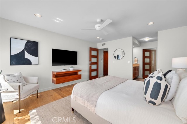 36 15th Street, Hermosa Beach CA: https://media.crmls.org/medias/31bd0ccf-84e4-49a3-bdca-30d0a2cf2dcc.jpg