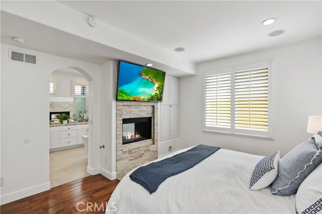 Detail Gallery Image 10 of 31 For 510 Marguerite Ave #B,  Corona Del Mar,  CA 92625 - 3 Beds | 2/1 Baths