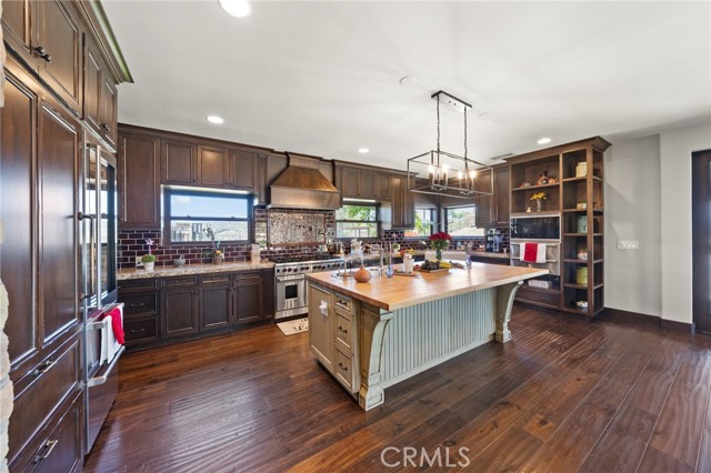 29732 Arroyo Oak Lane, Castaic CA: https://media.crmls.org/medias/31bec22b-cb8d-43b9-bcc2-475b340f319c.jpg