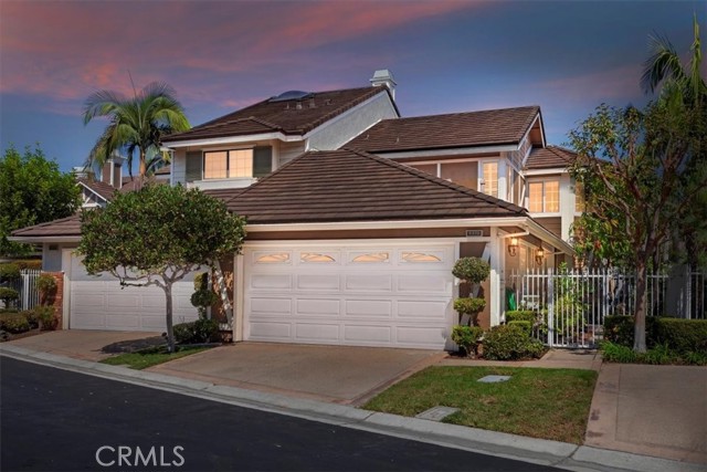 Detail Gallery Image 1 of 40 For 5372 via Maria, Yorba Linda,  CA 92886 - 3 Beds | 3 Baths