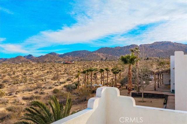 7423 Juniper Road, Joshua Tree CA: https://media.crmls.org/medias/31bfd438-4605-4f08-80d6-5beeec357516.jpg