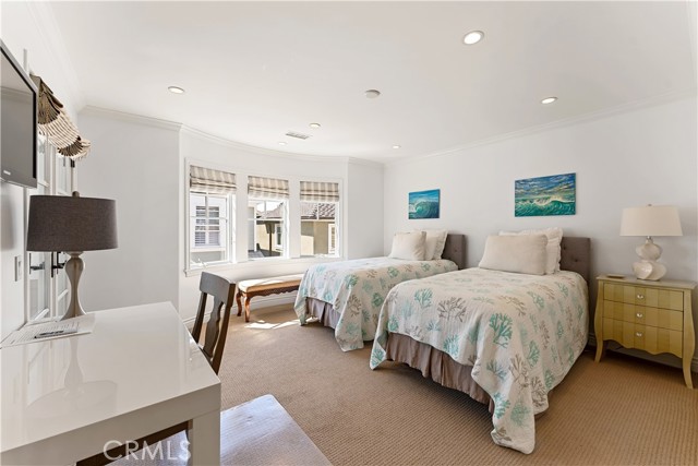 Detail Gallery Image 23 of 44 For 115 Topaz Ave, Newport Beach,  CA 92662 - 3 Beds | 3/1 Baths