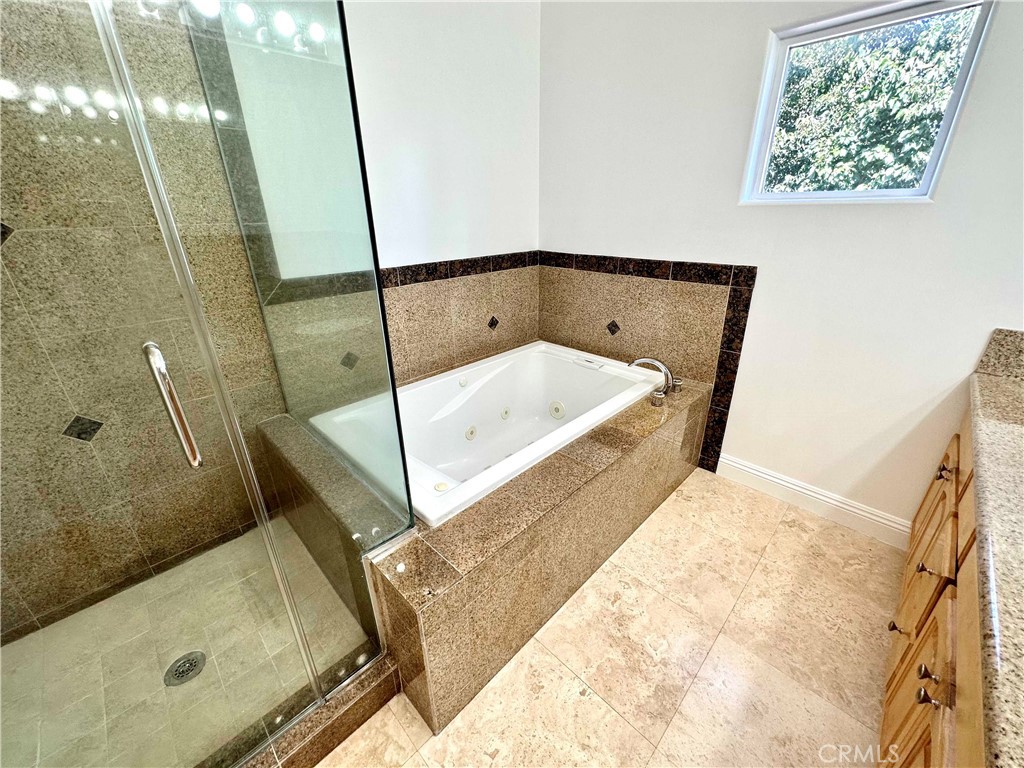 MLS #SR25254574 image #17