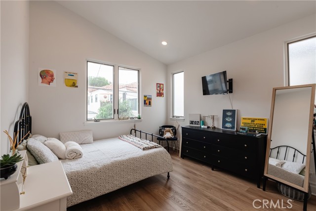 351 30th Street, Hermosa Beach, California 90254, 4 Bedrooms Bedrooms, ,3 BathroomsBathrooms,Residential,For Sale,30th,SB25124501