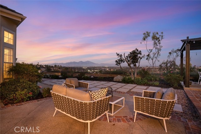 Detail Gallery Image 3 of 44 For 26976 Magnolia Ct, Laguna Hills,  CA 92653 - 4 Beds | 3/1 Baths