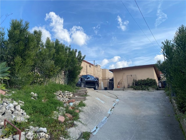 Detail Gallery Image 5 of 28 For 3000 Cazador, Los Angeles,  CA 90065 - – Beds | – Baths