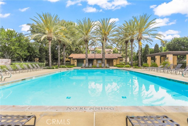 18 New Season, Irvine CA: https://media.crmls.org/medias/31c61097-37af-4fde-b6e5-036ff12c8602.jpg