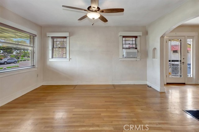 16913 Ardmore Avenue, Bellflower CA: https://media.crmls.org/medias/31c66df2-8398-4795-87cc-ef139e61b551.jpg