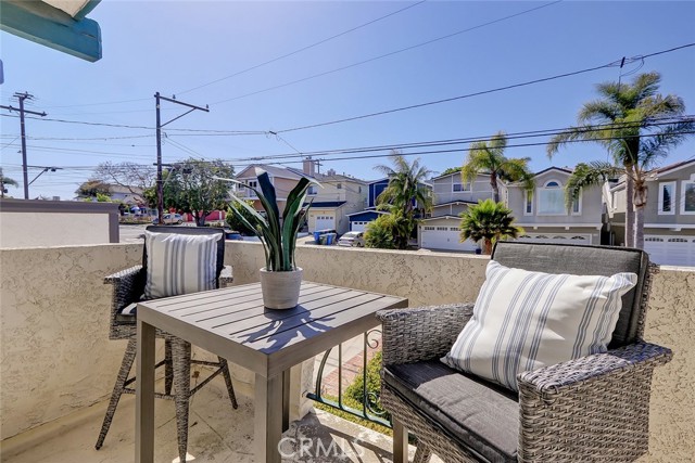 1708 Herrin Street, Redondo Beach, California 90278, 3 Bedrooms Bedrooms, ,2 BathroomsBathrooms,Residential,Sold,Herrin Street,SB22047138