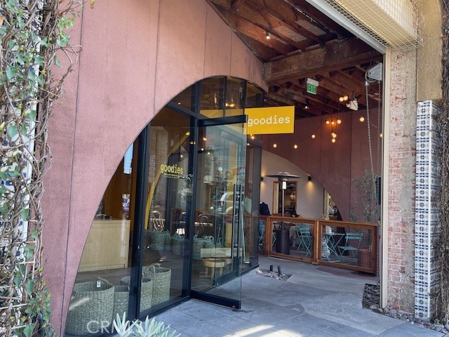  Commercial for Sale in Los Angeles, California